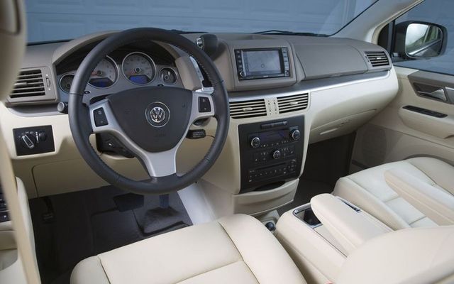 Volkswagen Routan 2009