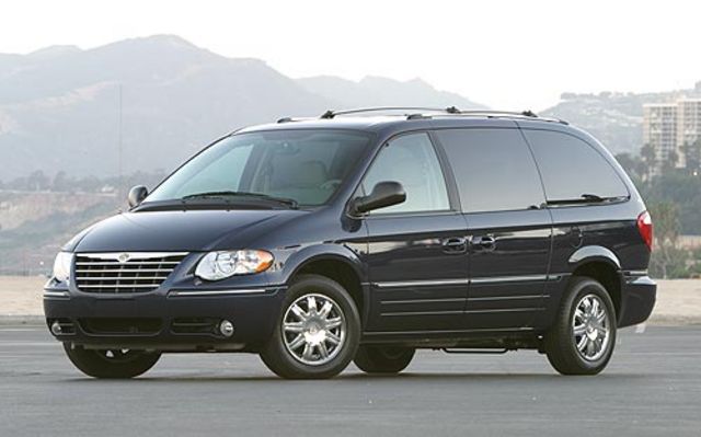 Chrysler Town and Country 2005