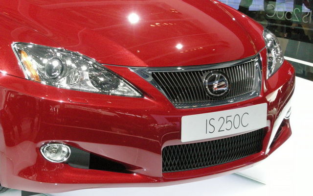 Lexus IS C