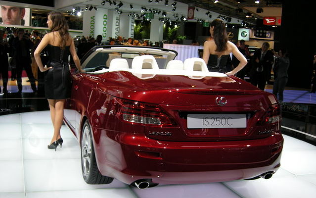 Lexus IS C