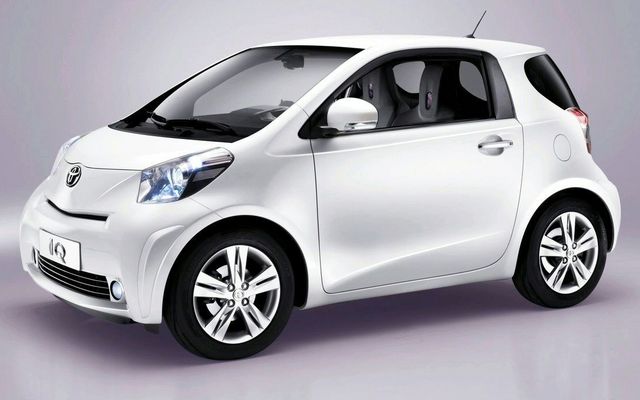 Toyota iQ