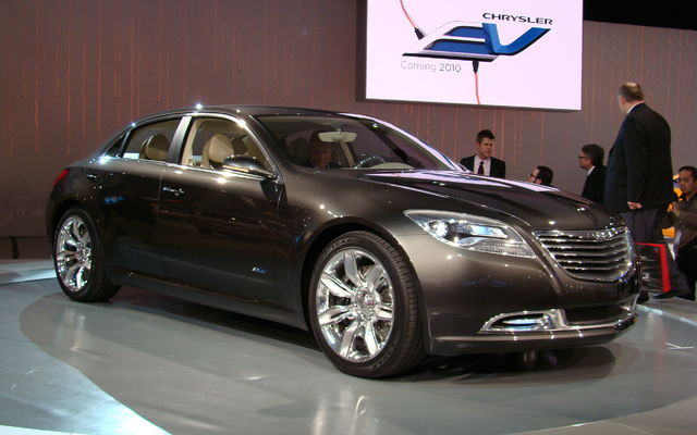 Chrysler 200C EV