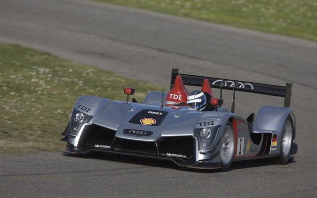 Audi R15