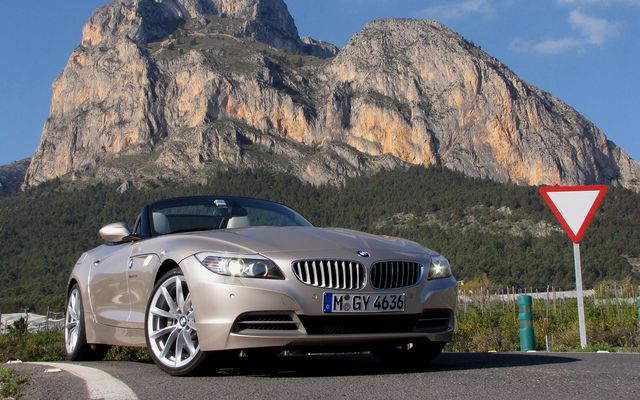 La Z4 pose dans la campagne espagnole