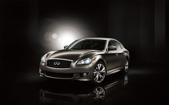 Infiniti M 2011