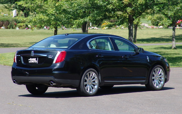 Lincoln MKS 2009