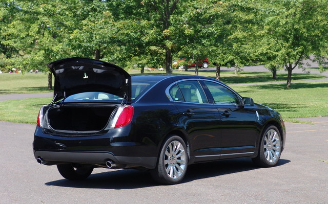 Lincoln MKS 2009