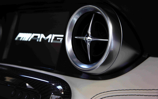 Mercedes-Benz SLS AMG