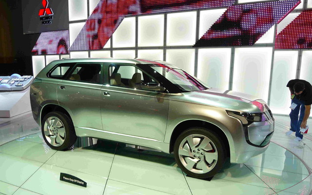 Mitsubishi I-Miev SUV Concept