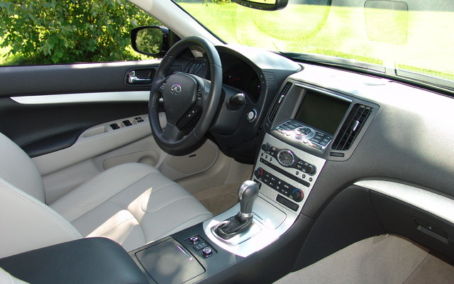 Infiniti G37x 2009