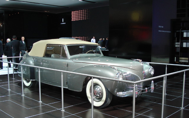 Lincoln Continental 1941. Wow!