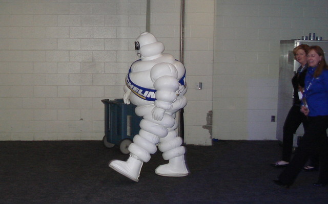 Le bonhomme Michelin vous fait dire bonjour.