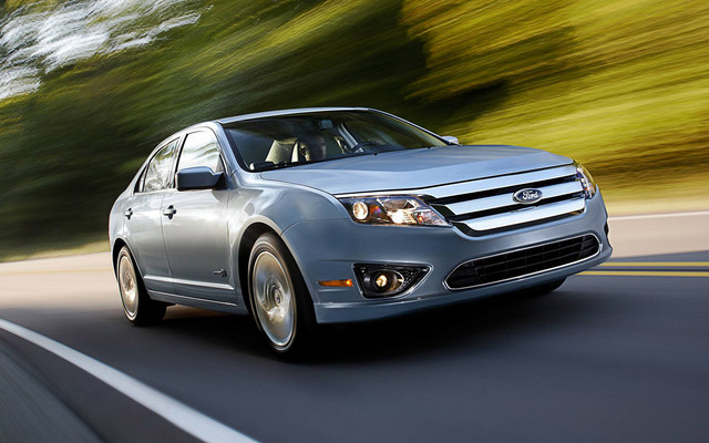 Ford Fusion Hybrid 2010