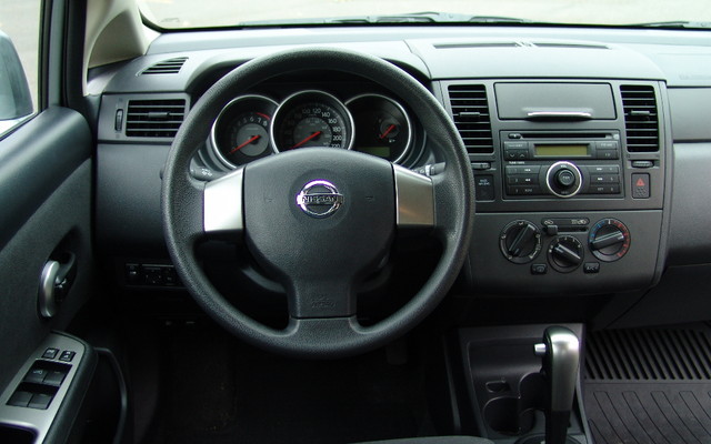 Nissan Versa 1,6 2009