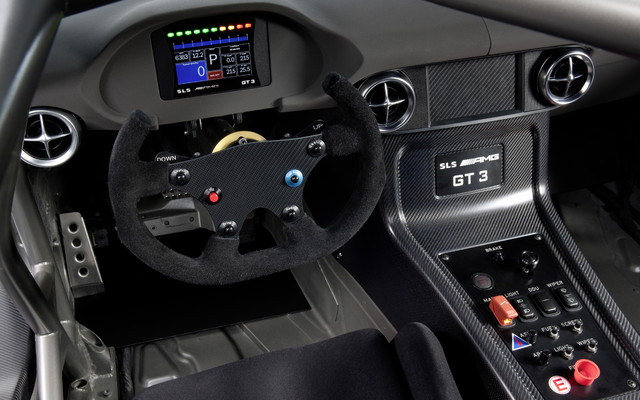 Le cockpit de la AMG SLS GT3