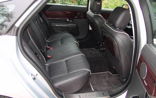 Jaguar XJ L 2011
