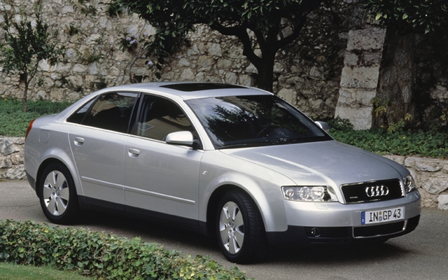 Audi A4 2000 Quattro