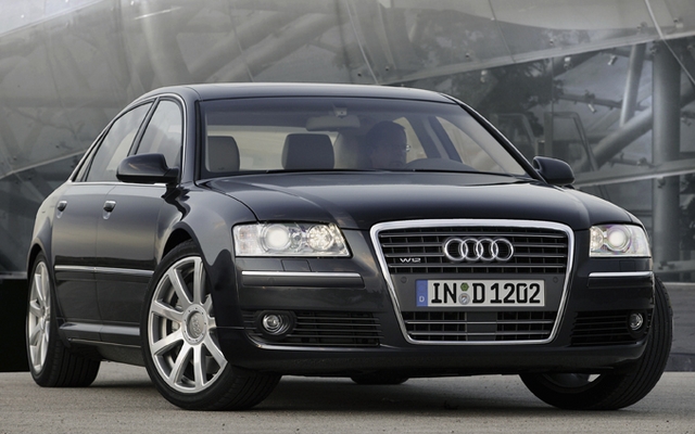 Audi A8 W12 Quattro 2004