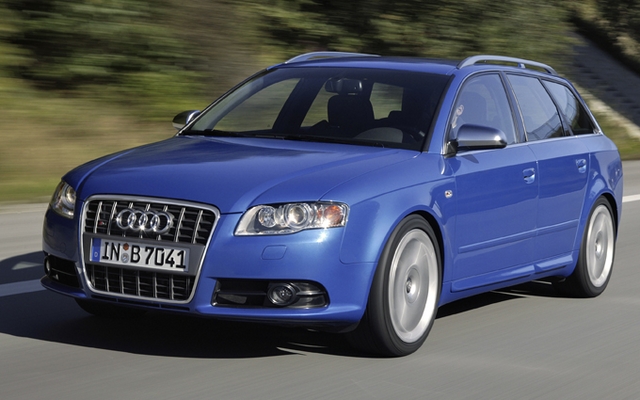 Audi S4 Avant Quattro 2004