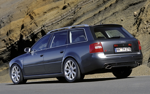 Audi  RS6 Avant 2002