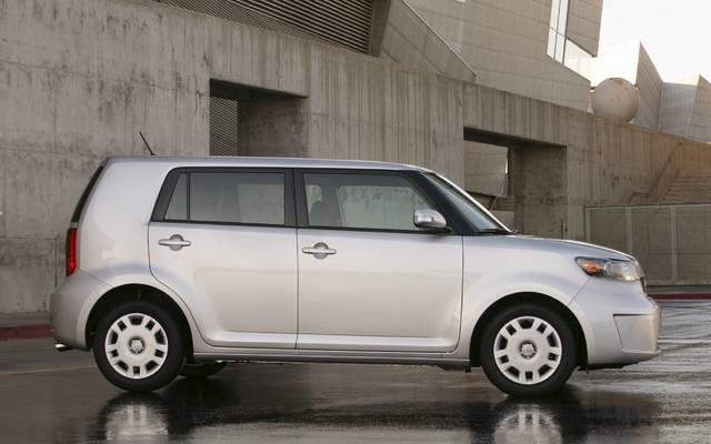 Scion xB