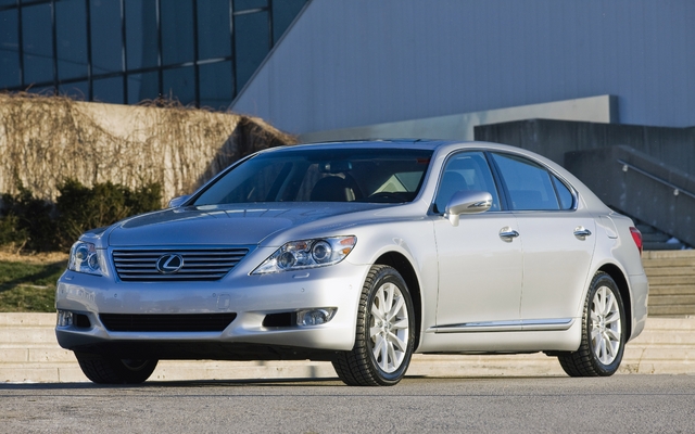 Lexus LS460 2010