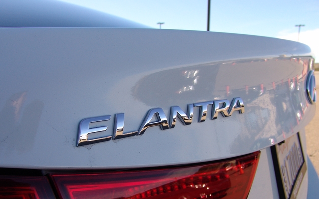 Hyundai Elantra 2011