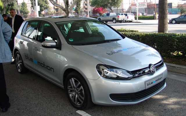 Volkswagen Golf Blue-e-motion