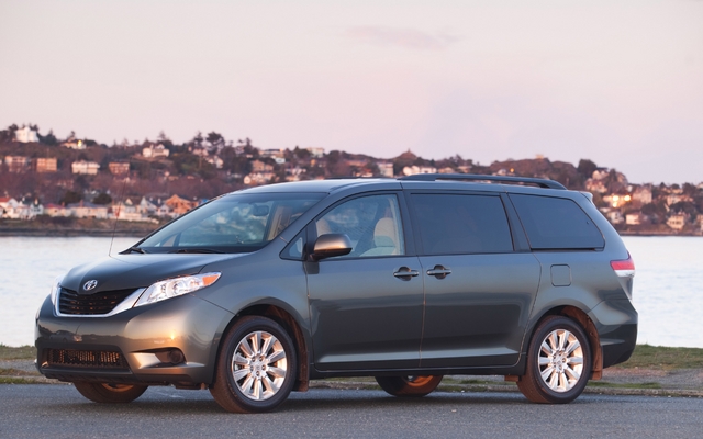 Toyota Sienna. Pas pour Nadine...
