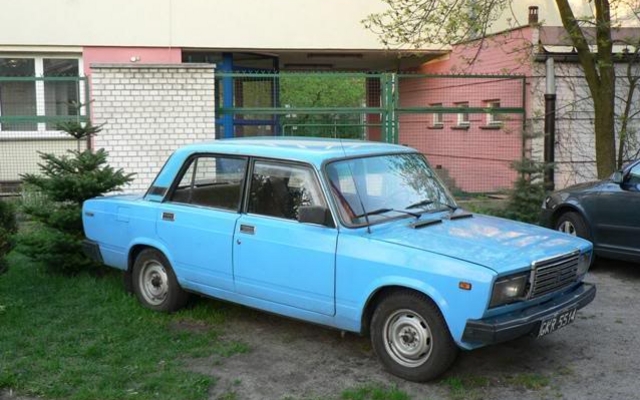 Lada Signet. Pas pour Nicole... et pour pas grand monde, à bien y penser!
