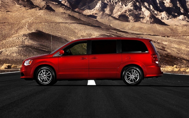 Dodge Grand Caravan R/T 2011