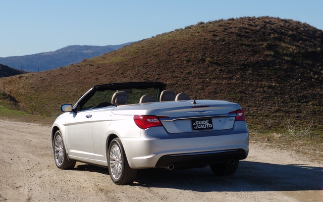 Chrysler 200 cabriolet 2011