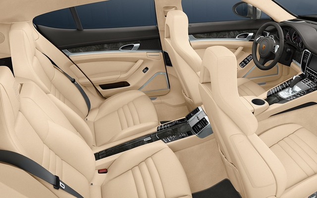 Porsche Panamera Turbo S 2011