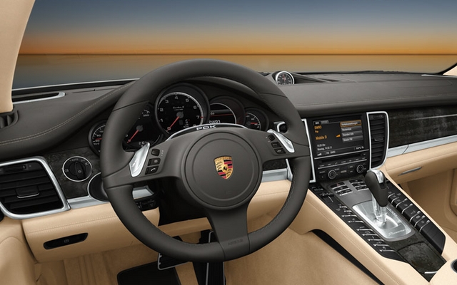 Porsche Panamera Turbo S 2011