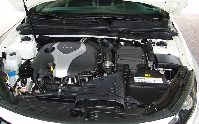 Kia Optima 2011, 2,0 litres turbo