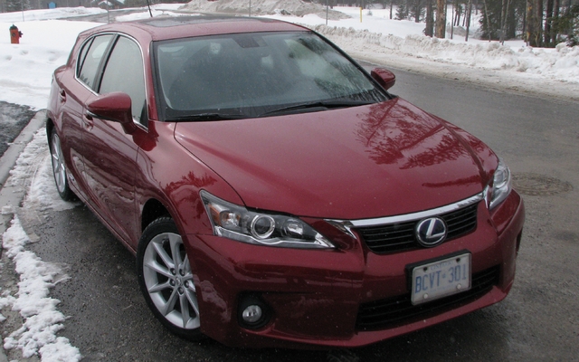 Lexus CT200h 2012