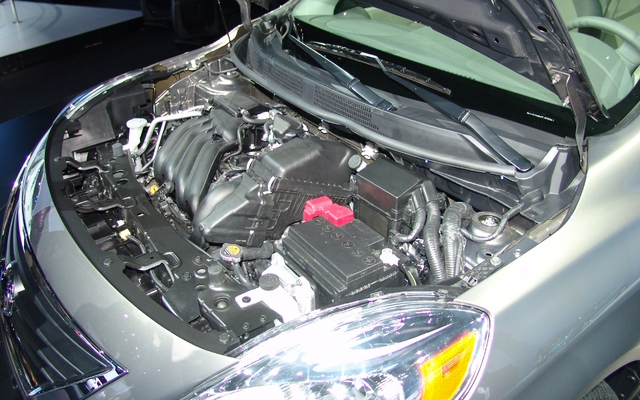 Nissan Versa 2012. Moteur 1,6 litre de 109 chevaux