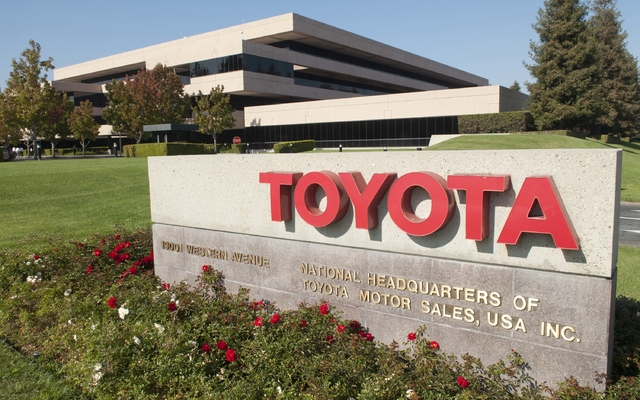 068642_Toyota_Canada_s_Live_Gr