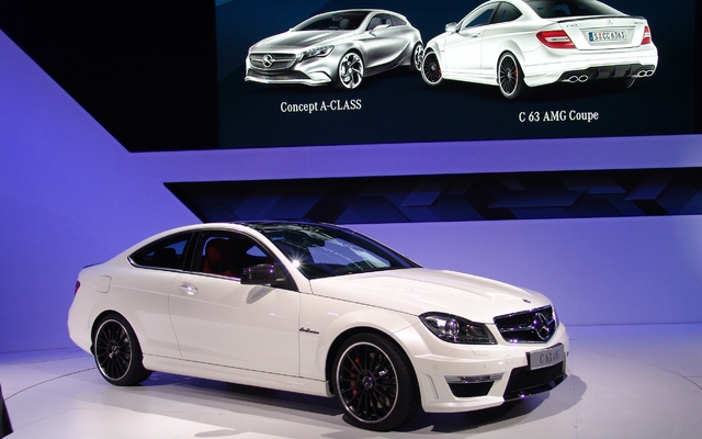 Mercedes-Benz C63 AMG Coupe 2012