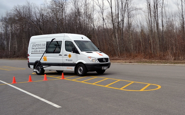 Le Sprinter retombe sur ses roues pendant la transition