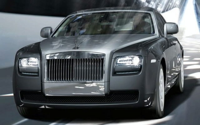 1 - Rolls Royce Ghost: Le panache de la p'tite Rolls Royce