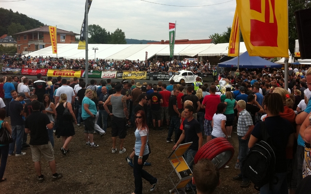 Aire aménagée pour les "shows de boucane"