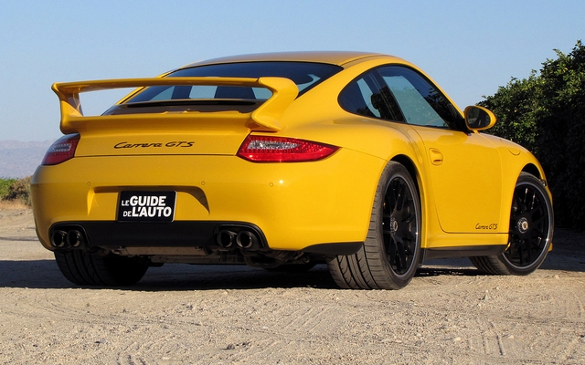 Porsche 911 Carrera GTS