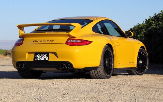 Porsche 911 Carrera GTS