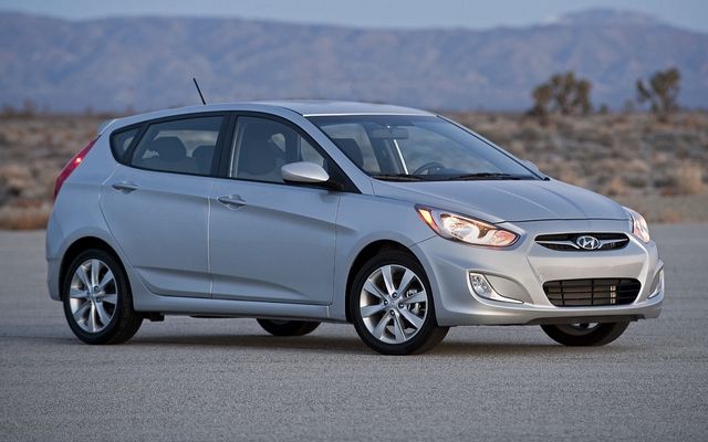 Hyundai Accent hatchback 2012