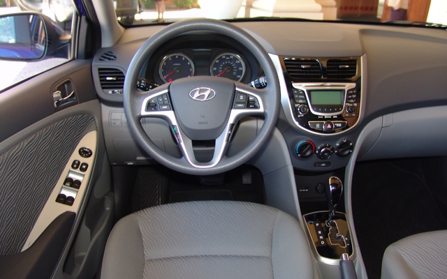 Hyundai Accent berline 2012