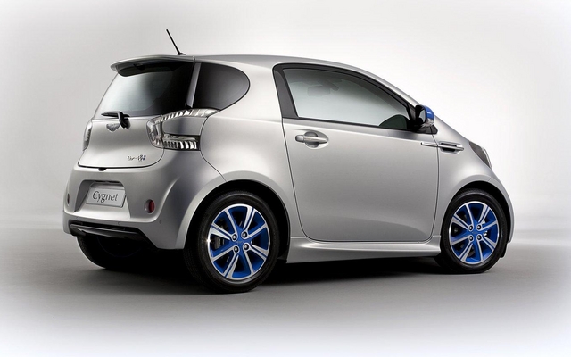 Aston Martin Cygnet édition « Cygnet & Colette »