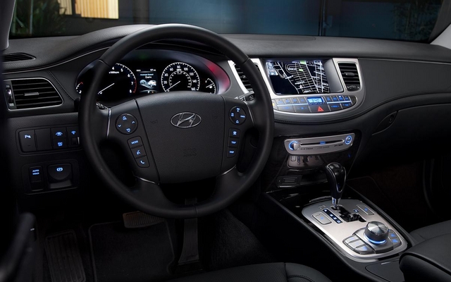 Hyundai Genesis 2012