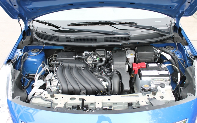Nissan Versa berline 2012. Quatre cylindres 1,6 litre