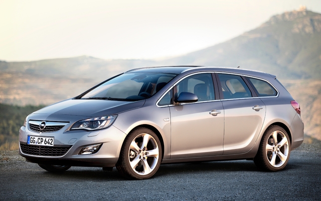 Opel Astra Sports Tourer: Elle devrait venir concurrencer la Golf familiale  - Guide Auto